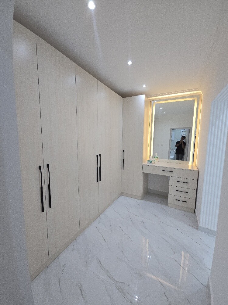 cabinet - 2