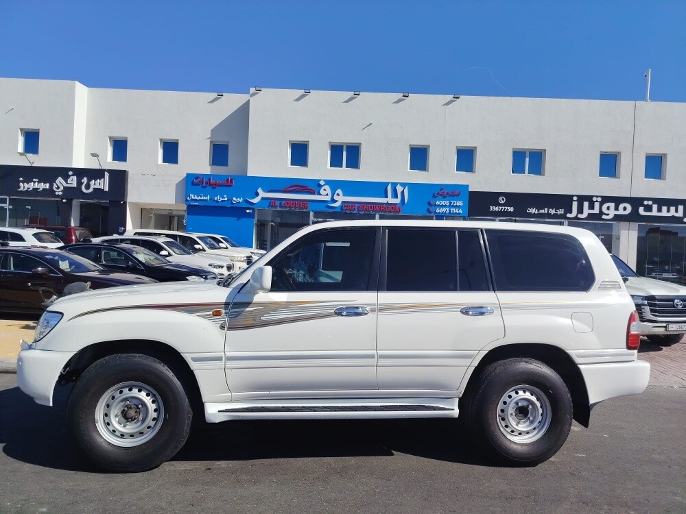 Toyota Land Cruiser VXR — photo 2 for sale in Qatar