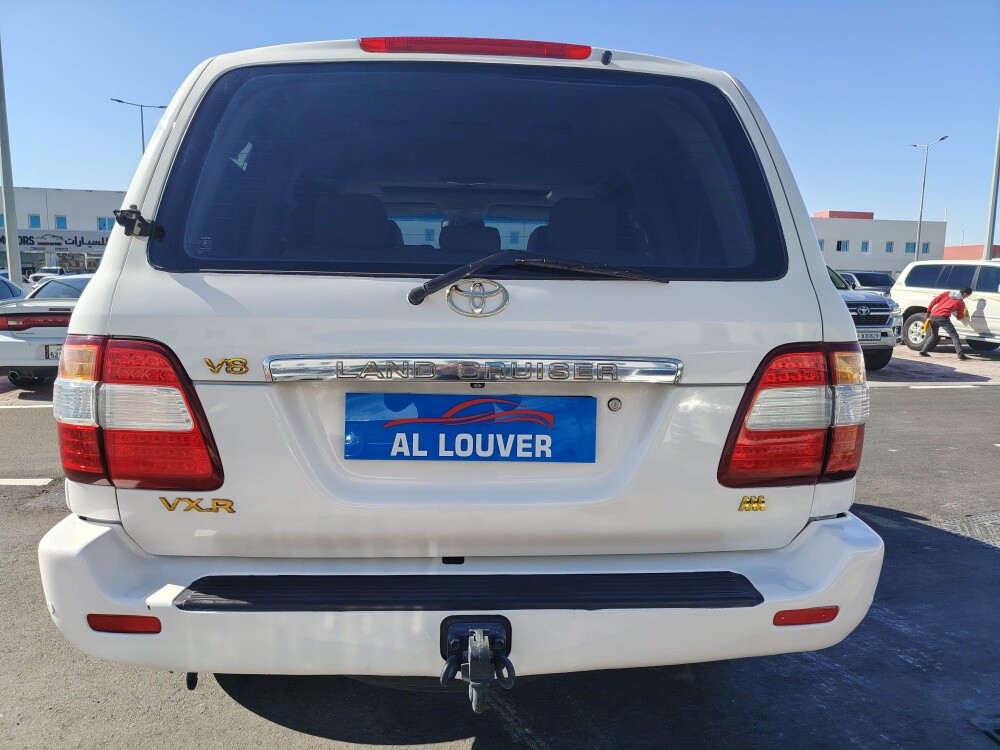 Toyota Land Cruiser VXR — photo 4 for sale in Qatar