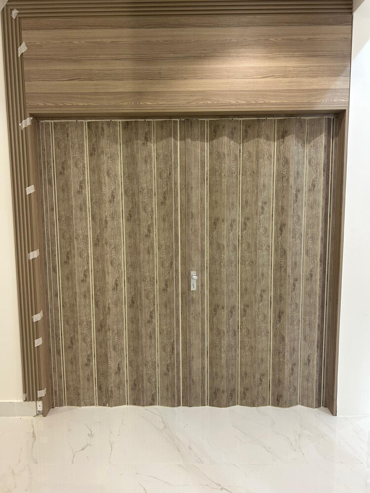 Good Quality’s Sliding door  - 2