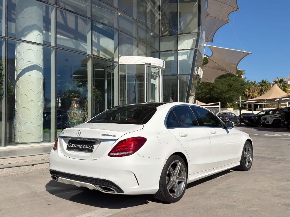 Mercedes C200 2015 — photo 11 for sale in Qatar
