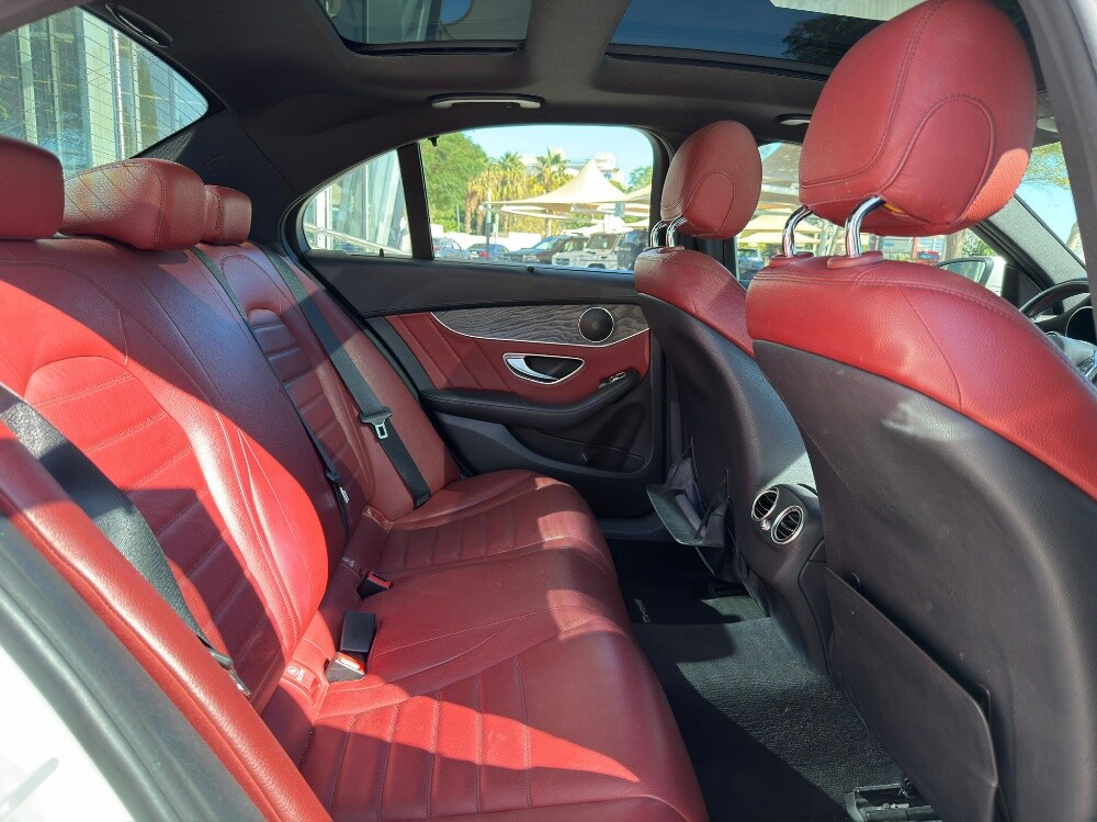 Mercedes C200 2015 — photo 7 for sale in Qatar