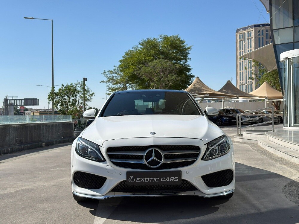 Mercedes C200 2015 — photo 2 for sale in Qatar
