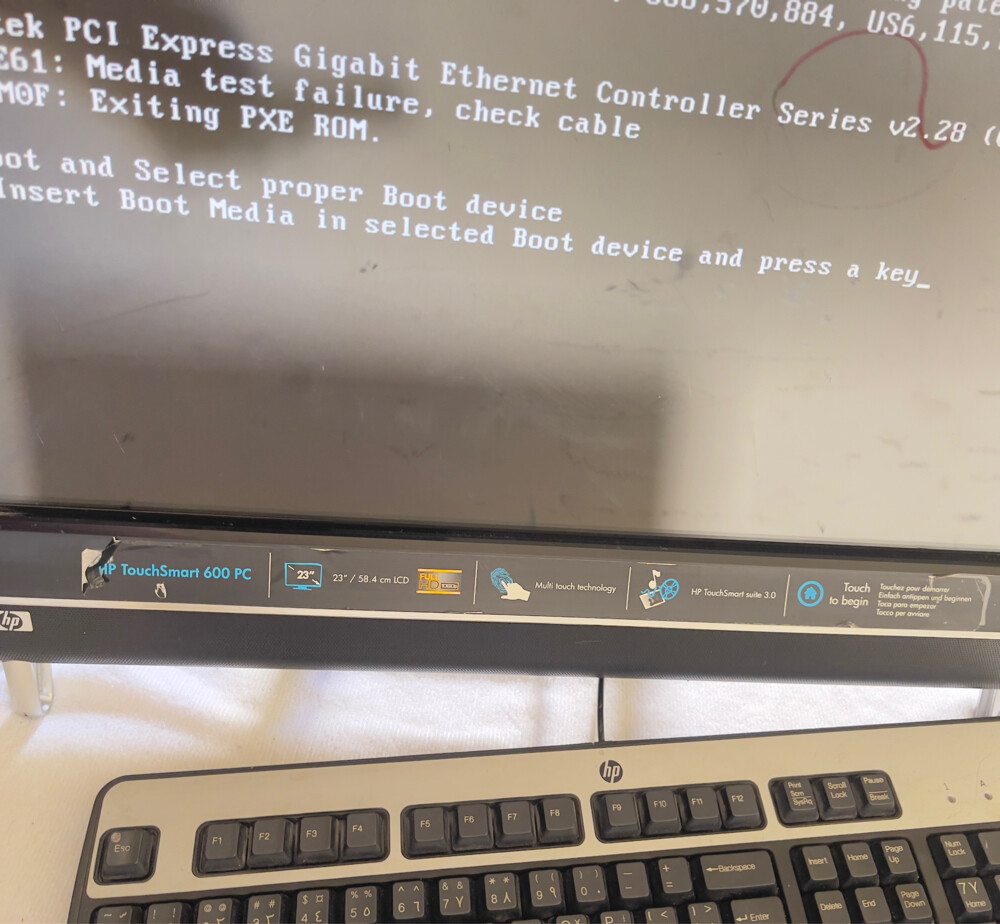 The HP TouchSmart 600 - 2