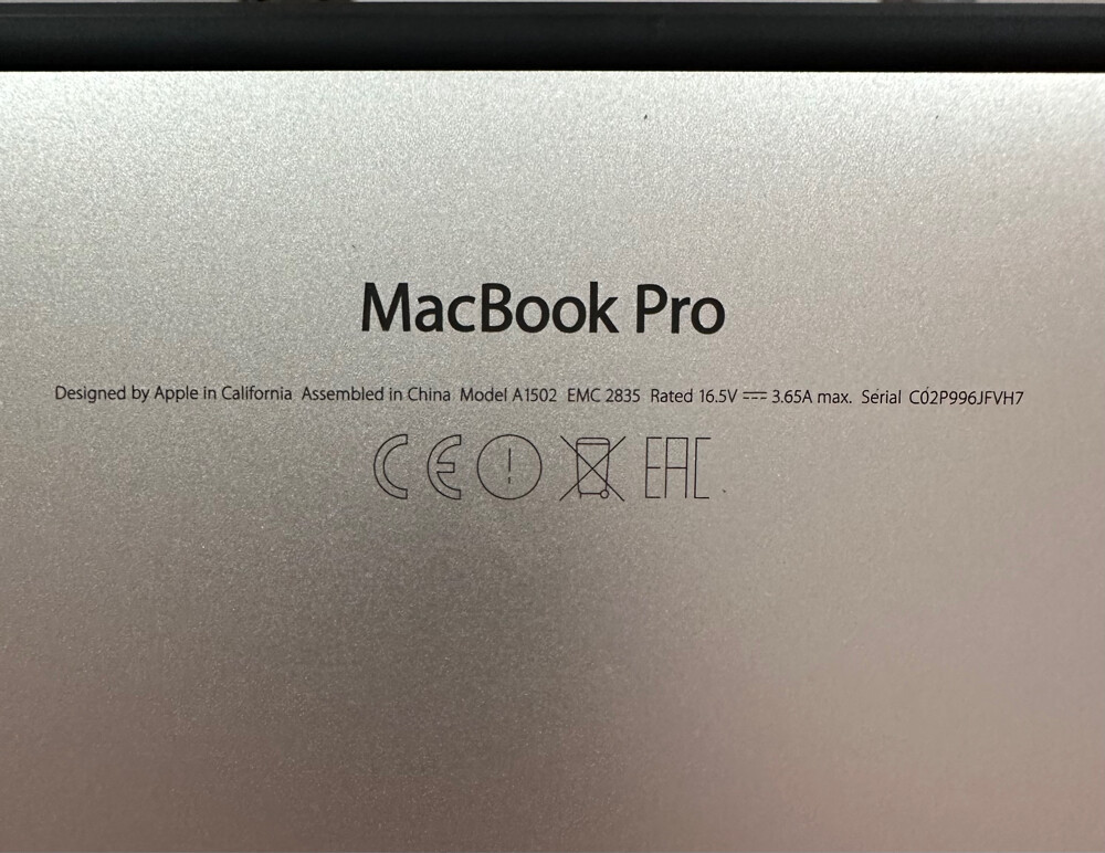 Apple MacBook Pro 13-inch Retina - 3