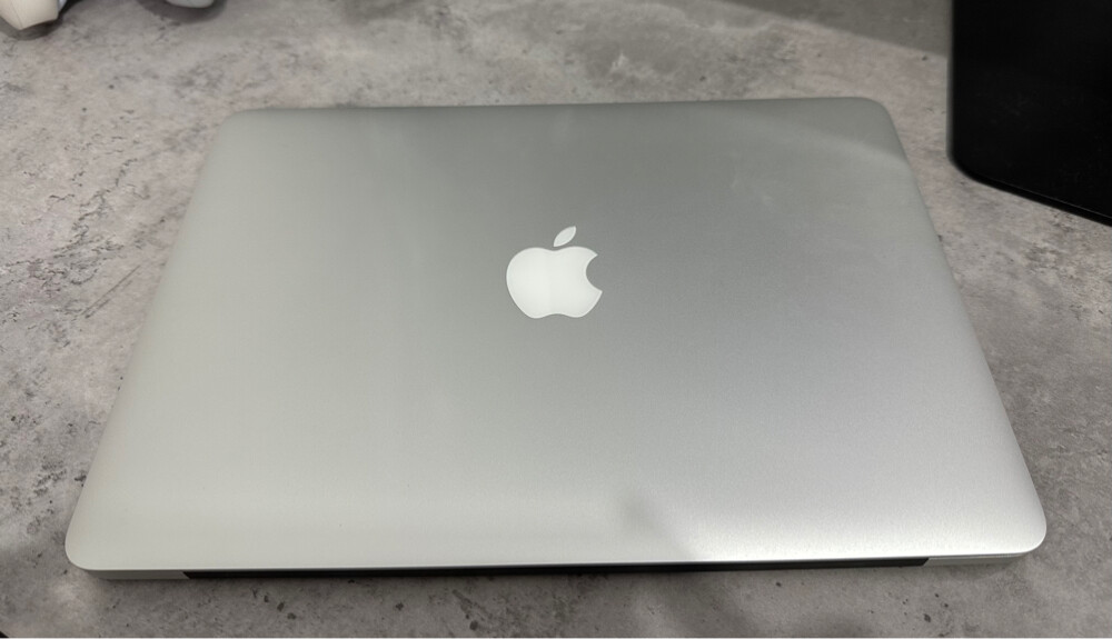 Apple MacBook Pro 13-inch Retina - 5