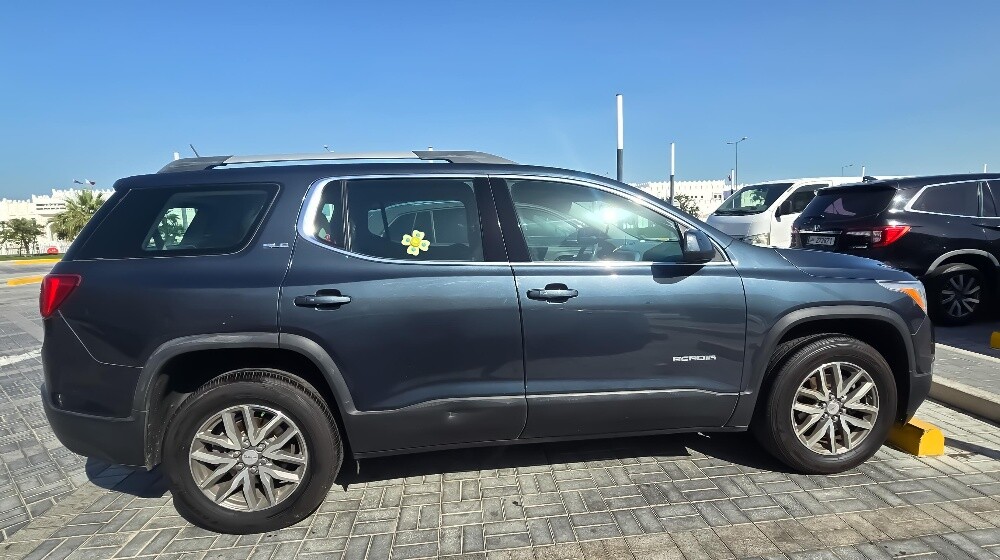 2019 GMC Acadia SLE – 65,000 km - 3