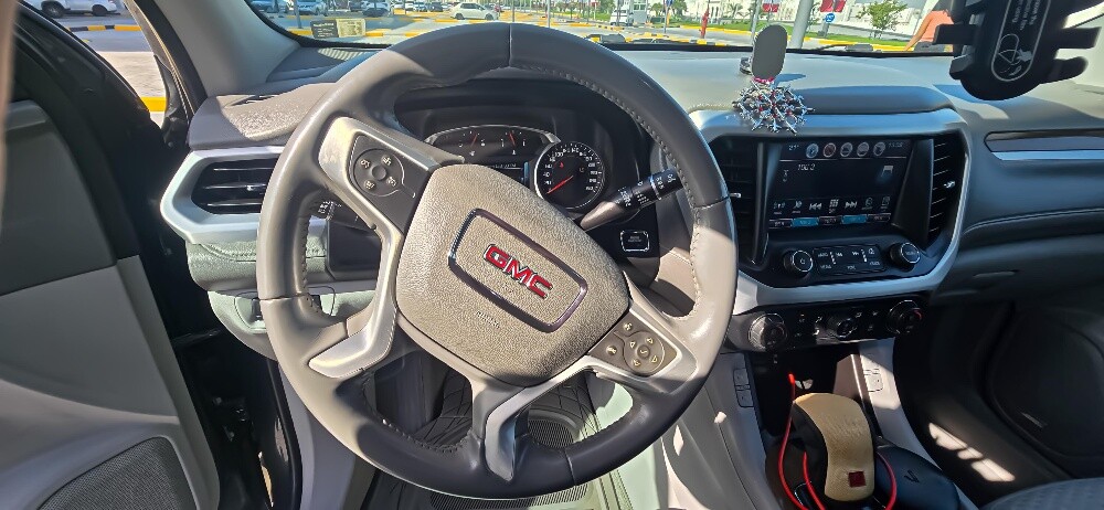 2019 GMC Acadia SLE – 65,000 km - 10