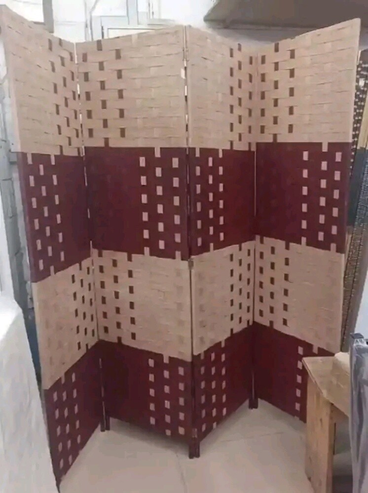 Divided partition - 6