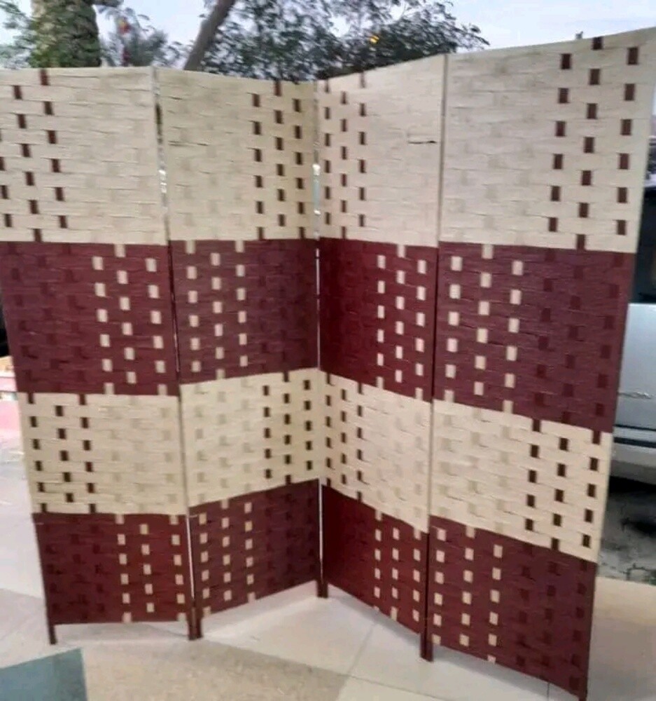 Divided partition - 4
