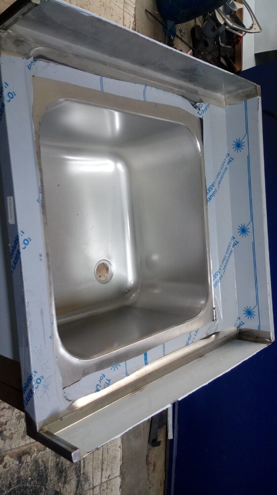 S.S. Table with sink - 2