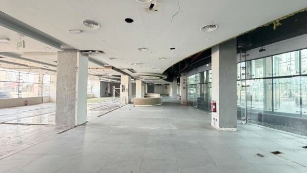 Commercial Shops for Rent  Lusail - 5