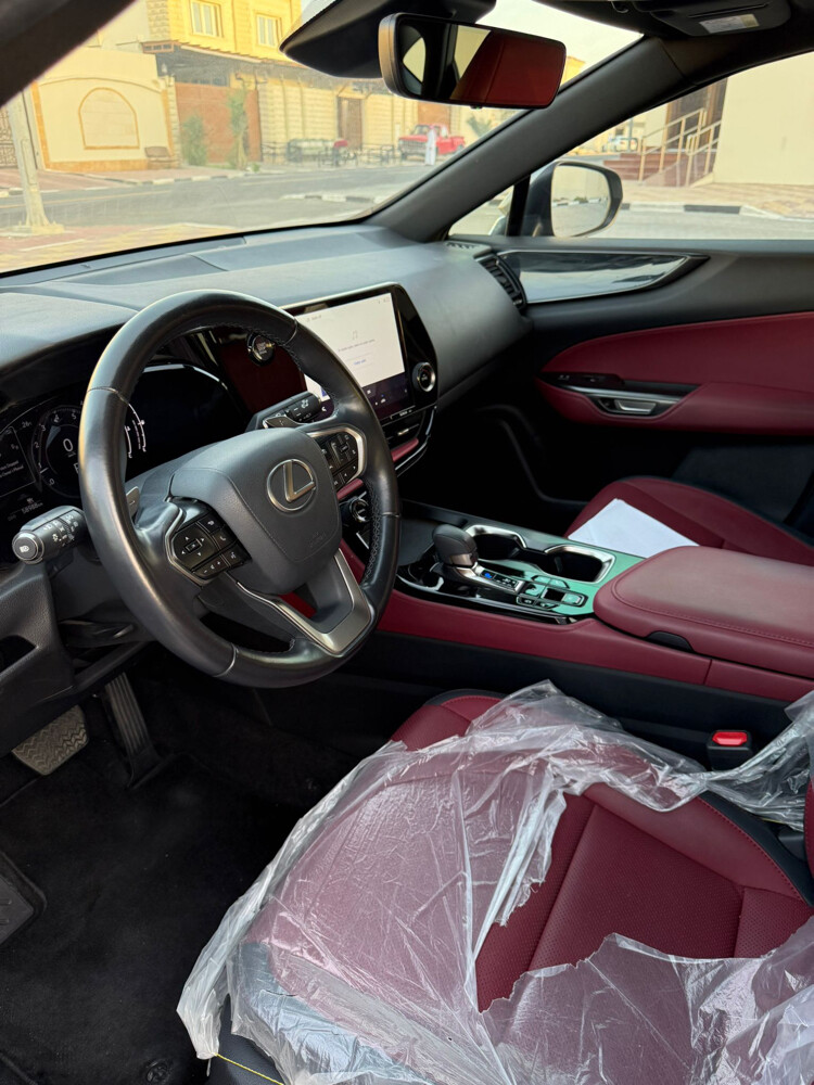 Lexus NX350 2023 — photo 10 for sale in Qatar