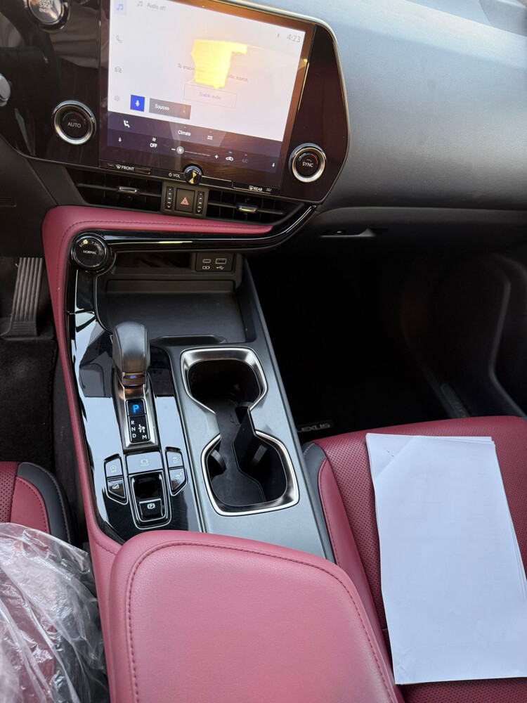 Lexus NX350 2023 — photo 8 for sale in Qatar