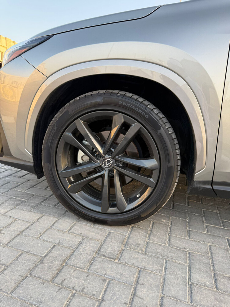 Lexus NX350 2023 — photo 9 for sale in Qatar