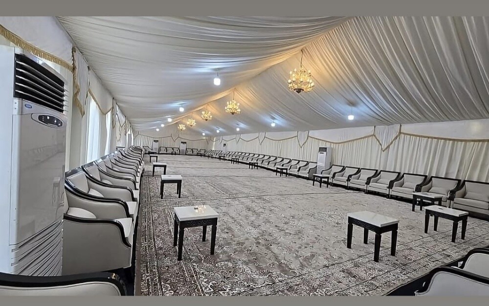 أضواء في اي بي - 20