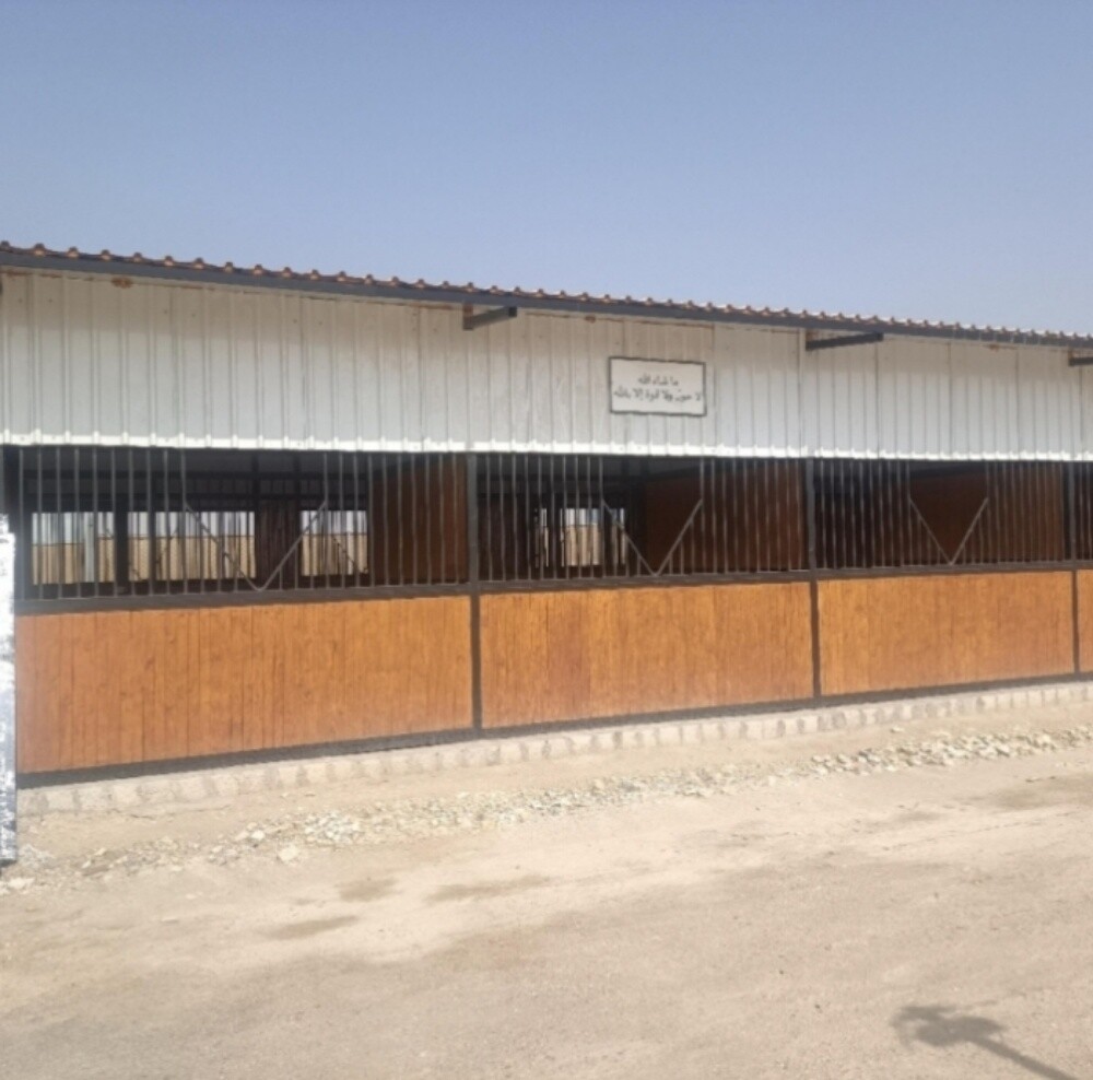 اصطبلات الخيول وبديكات وغرف بأفضل - 11