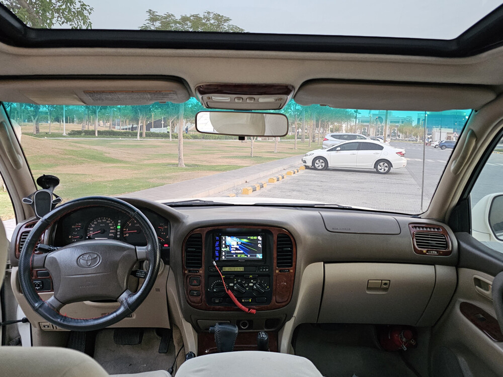 LAND CRUISER VXR V8 - 3