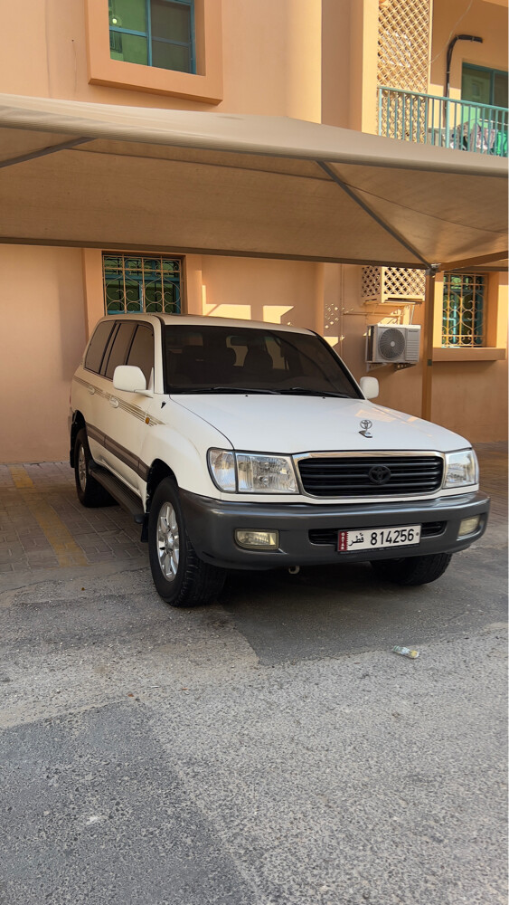 LAND CRUISER VXR V8 - 4