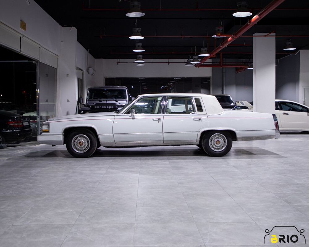 For Sale Cadillac Fleetwood 1990 — photo 6 for sale in Qatar