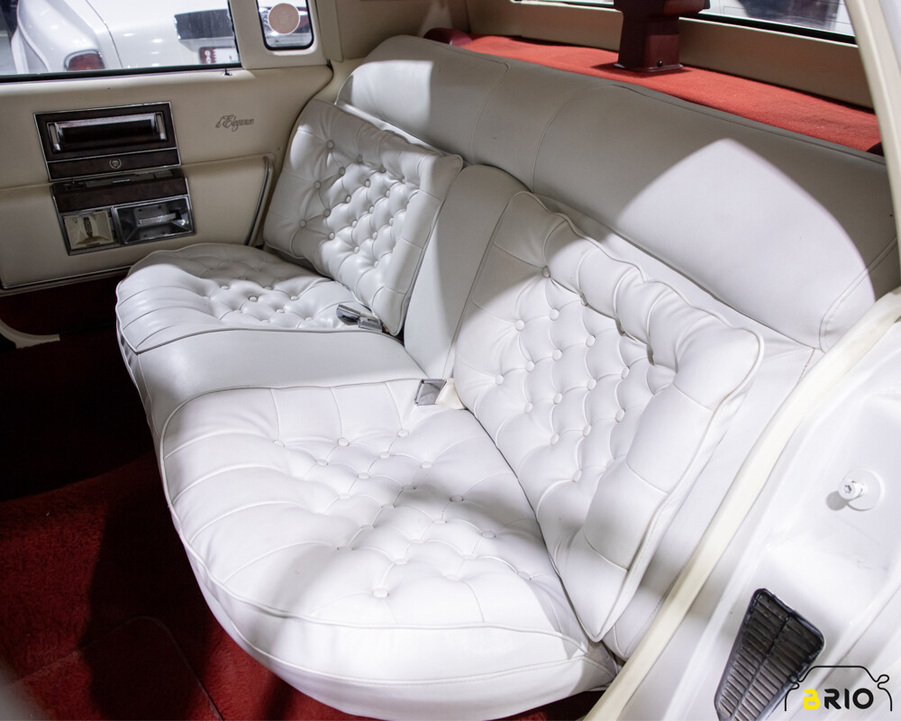 For Sale Cadillac Fleetwood 1990 — photo 9 for sale in Qatar