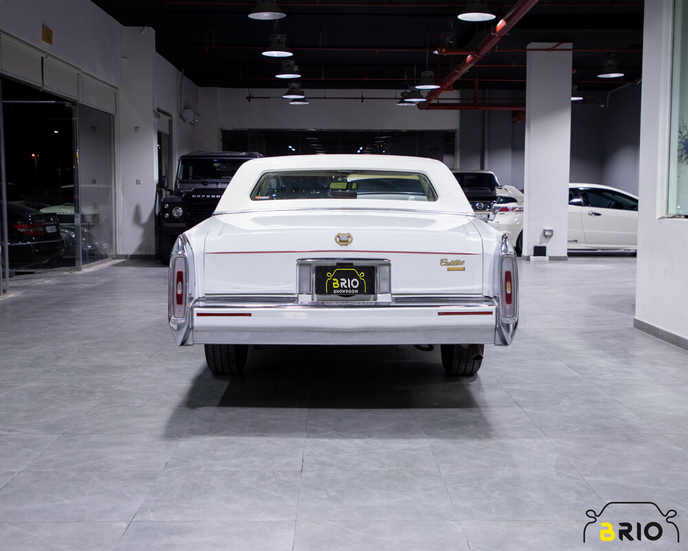 For Sale Cadillac Fleetwood 1990 — photo 5 for sale in Qatar