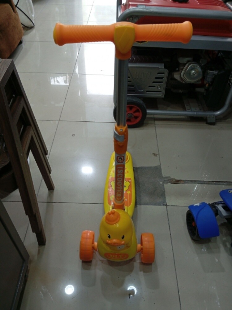 three-wheeled scooter - 1