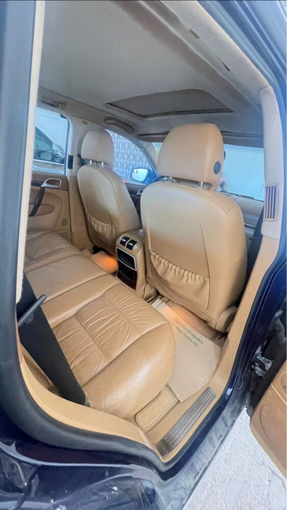 بورش كيان 2006/ماشيه145000 كم/ 8سلندر/ ما فيها اي حوادث /مالك ثاني/السعر 25،000 - 2