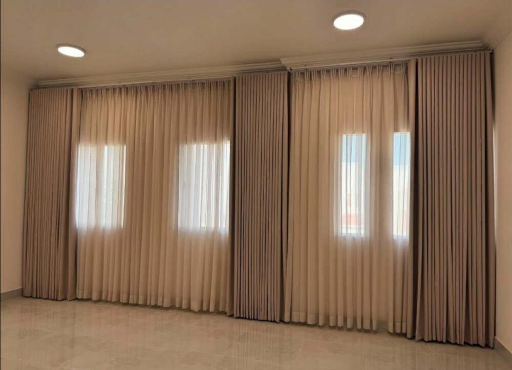 curtains  - 4