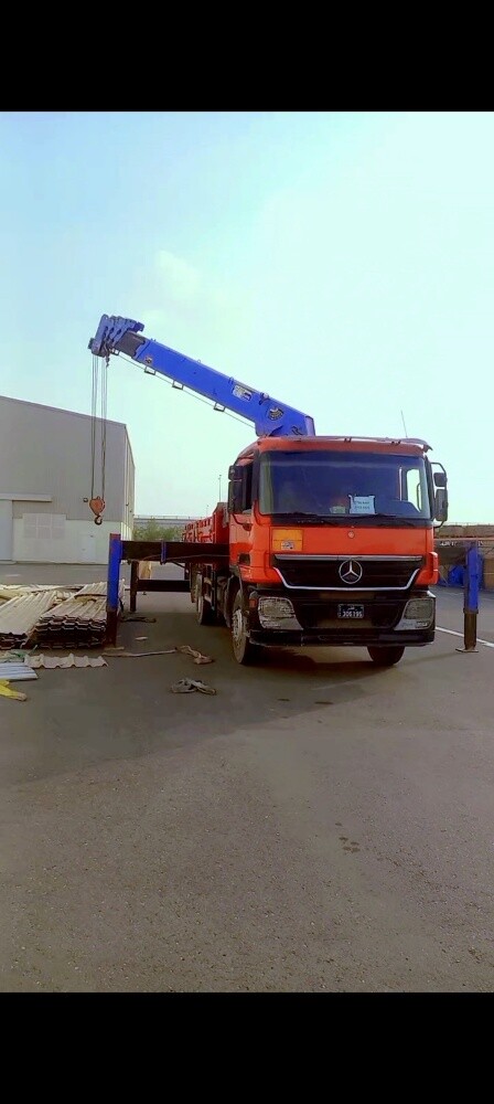 Boom Truck Crane 10 Ton For rent - 2