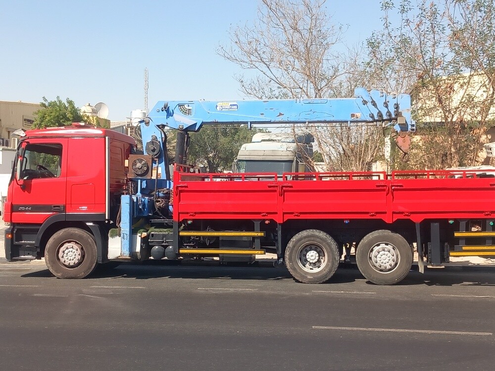 Boom Truck Crane 10 Ton For rent - 3