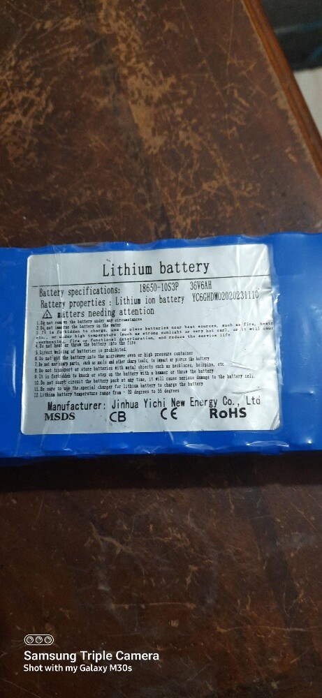 scooter battery 36v 7.5AH - 1