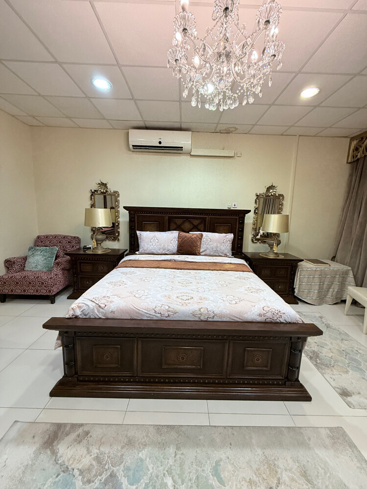 Full bedroom set - 1