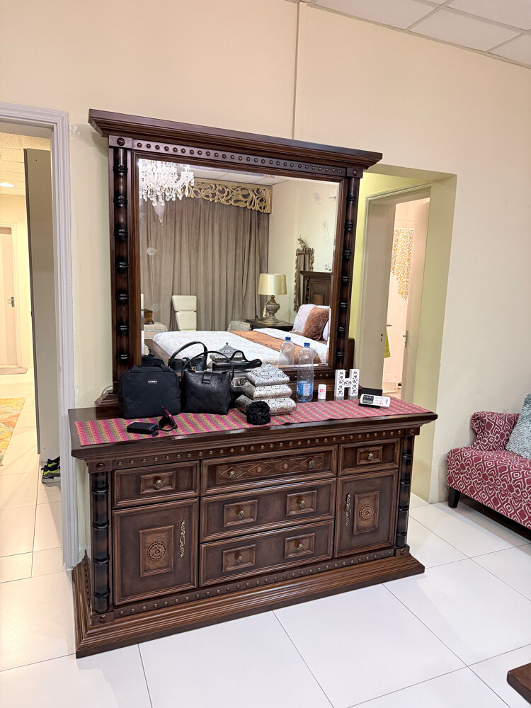 Full bedroom set - 3