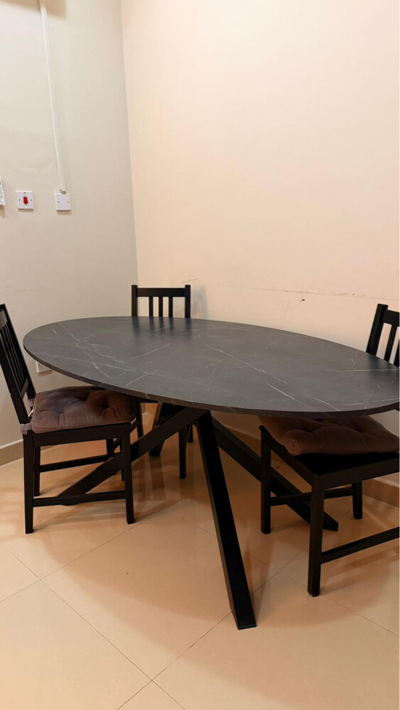 dinning table ikia  - 8