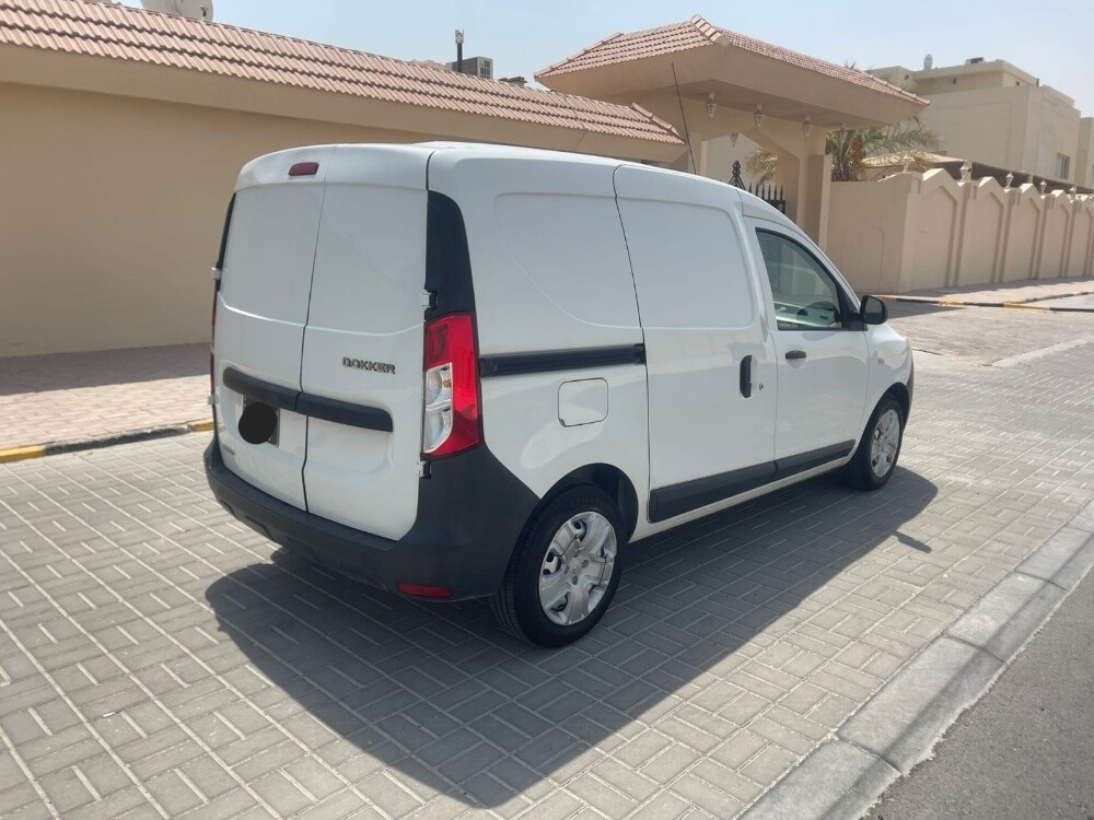 RENAULT DOKKER - 5
