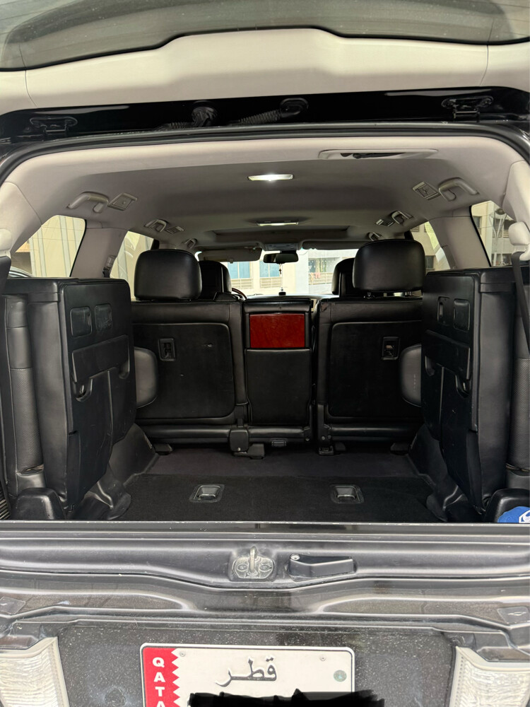 LX 570 in mint condition  - 5