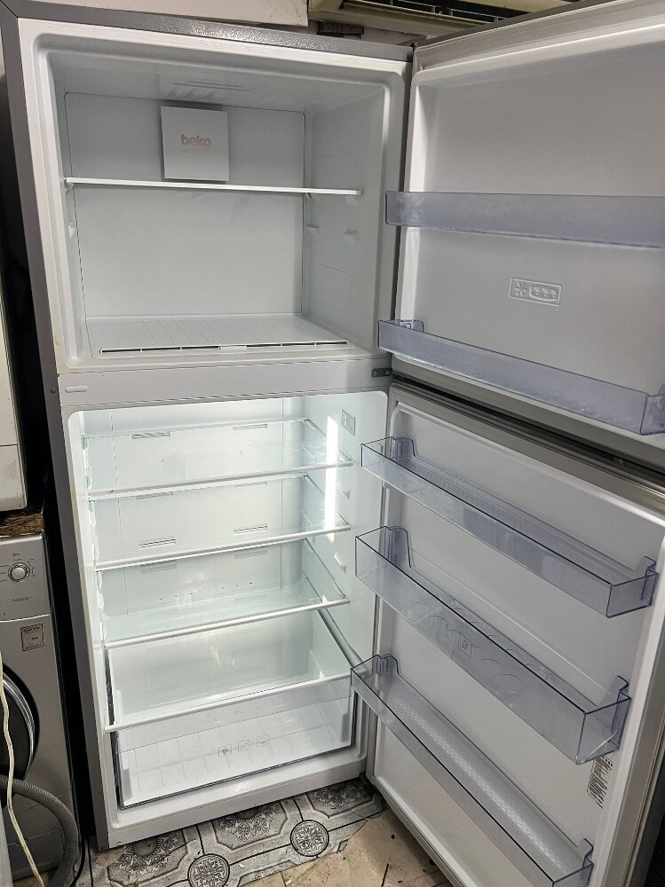 beko refrigerator, like new - 3