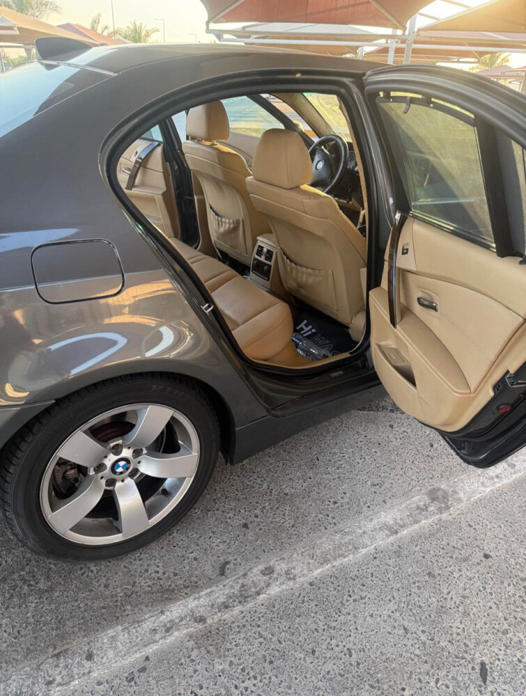BMW 525i - 1