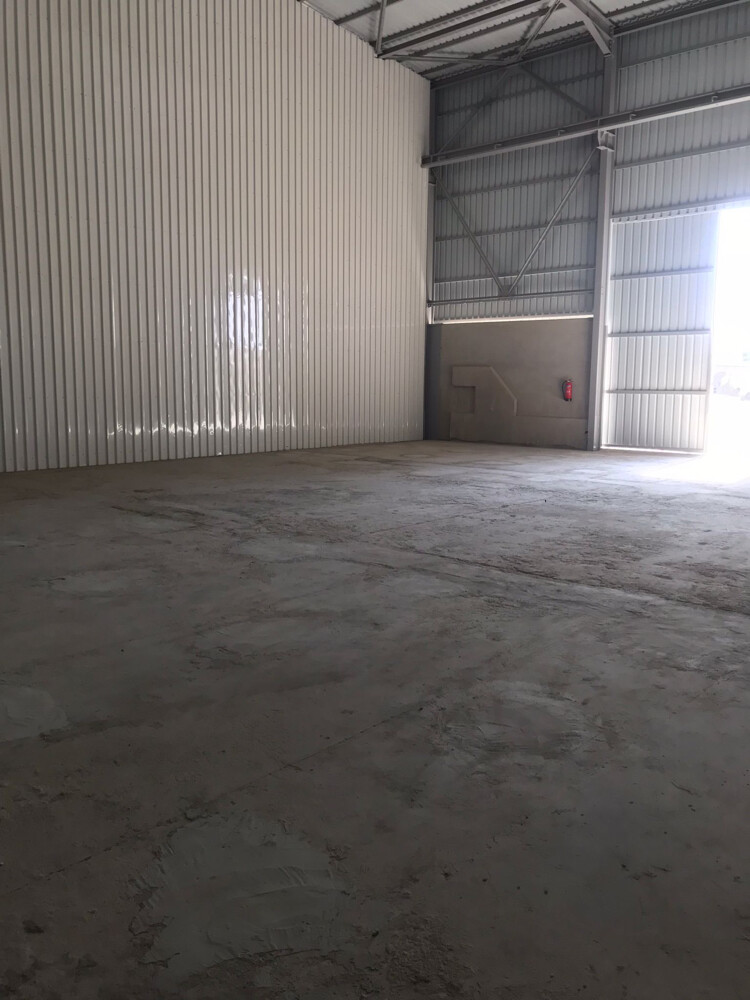 Store for rent in Industrial - 1