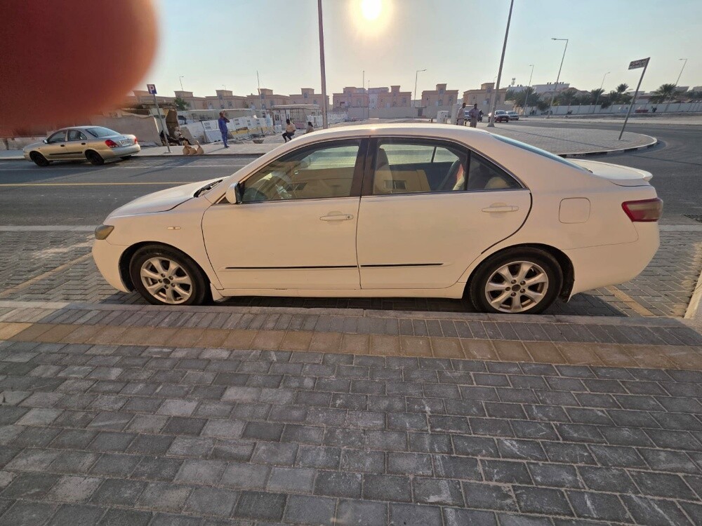 Camry 2009 low KM - 2