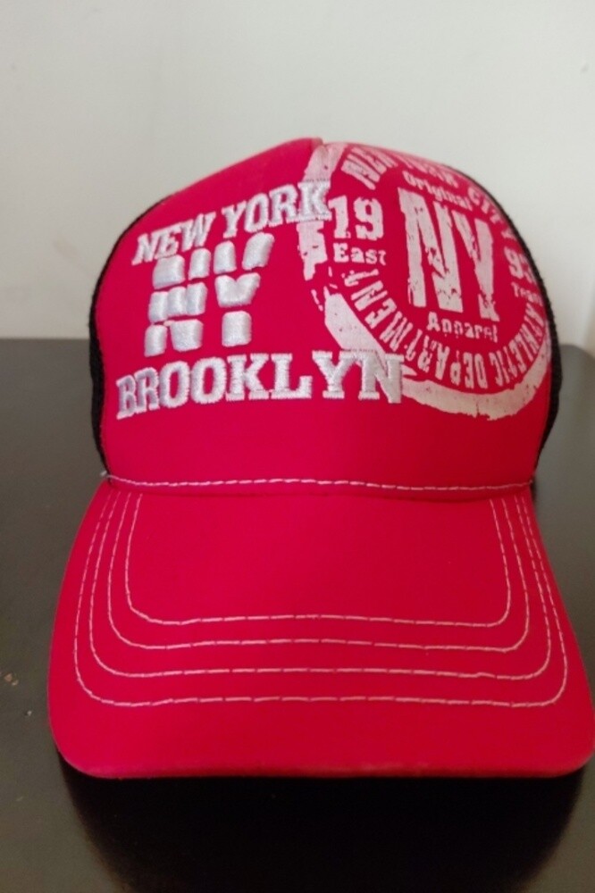 NY red and black hat for men - 1