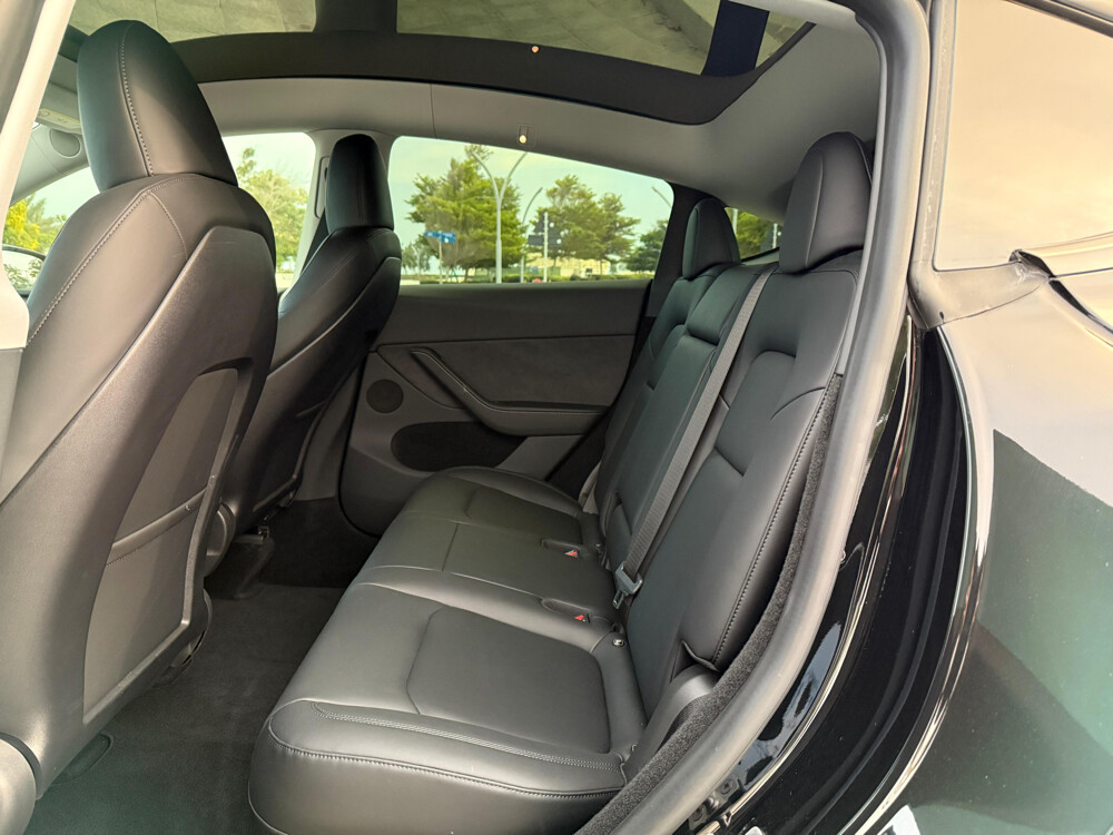 tesla Y 2024 — photo 10 for sale in Qatar
