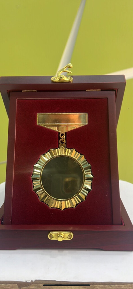 دروع دائرية ذهبية فاخرة - 1