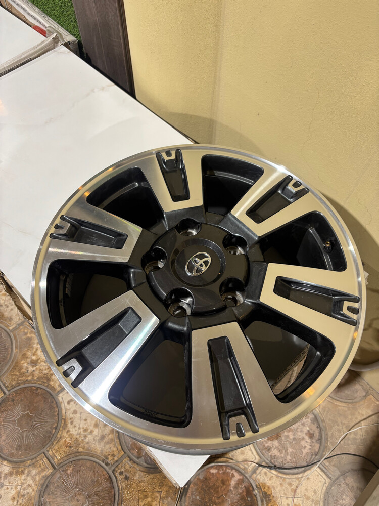 Toyota Tundra 18-21 Wheels - 1