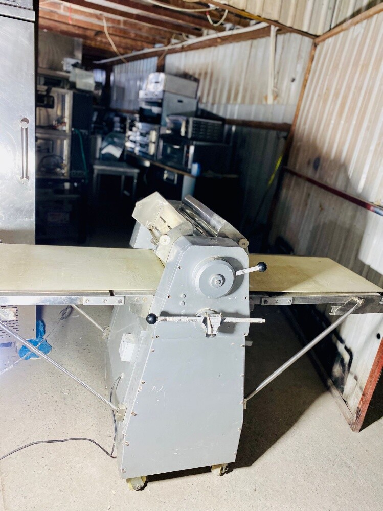 معدات مطعم متنوعه - 15