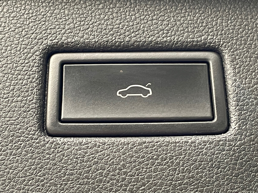 Volkswagen Tiguan 2020 — photo 16 for sale in Qatar