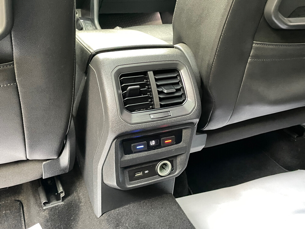 Volkswagen Tiguan 2020 — photo 11 for sale in Qatar