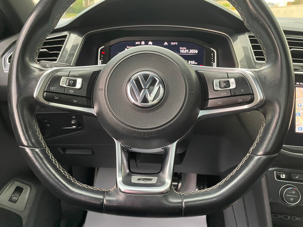 Volkswagen Tiguan 2020 — photo 21 for sale in Qatar