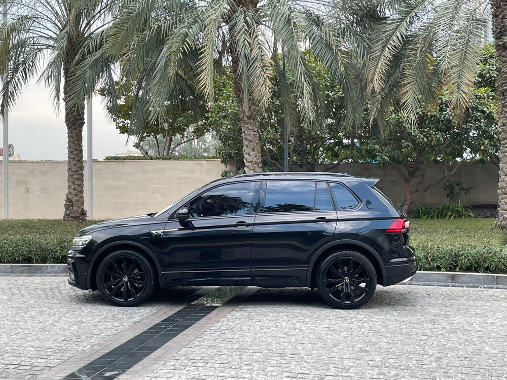 Volkswagen Tiguan 2020 — photo 2 for sale in Qatar